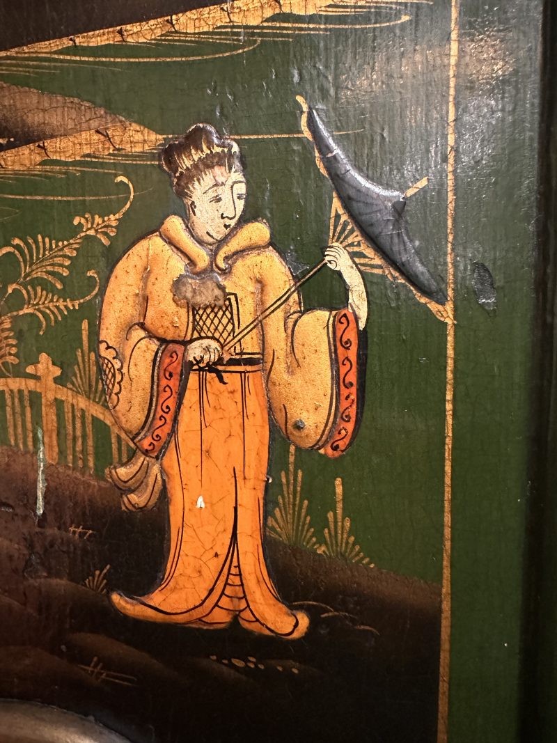 A George II green and gilt japanned longcase clock John Ewer London, circa 1715 - detail 10