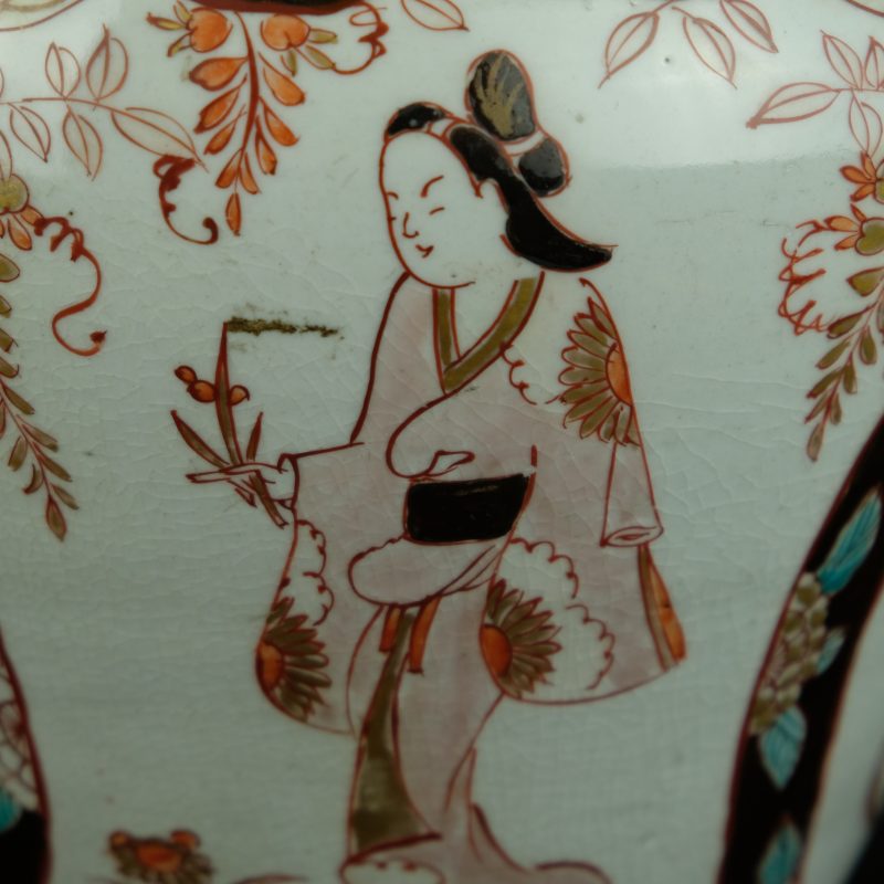 Early Imari / Arita japanese vase 5-color with ladies Edo early 18th Century, Edo 1603-1868, early 18th century. - detail 4