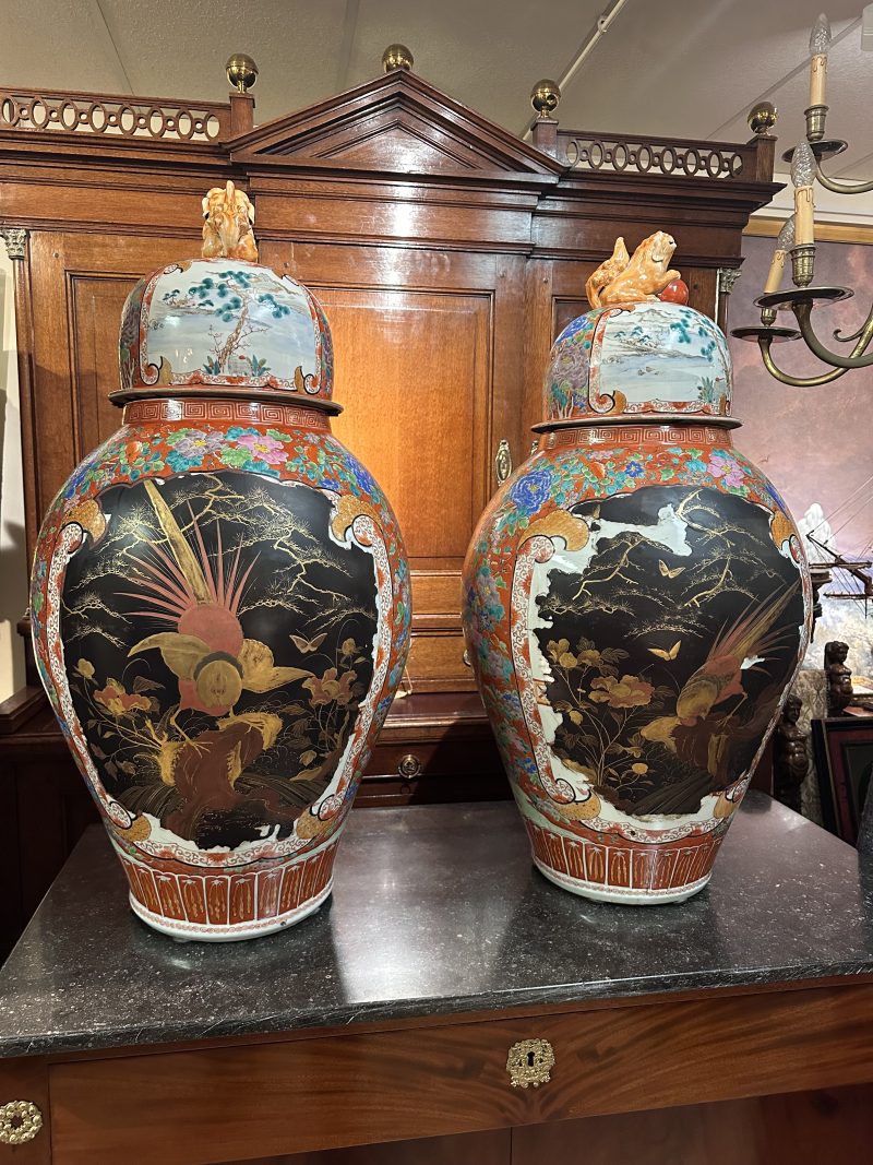 Huge pair of 19th century Japanese vases., Meiji period 19th century - detail 1