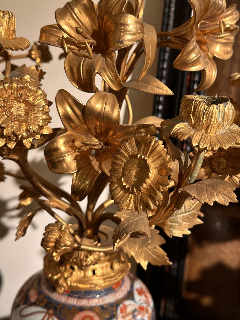 Japanese Imari 18th century gilt mounted flower vases, 18th century, the gilt mounting european and of later date - detail 4
