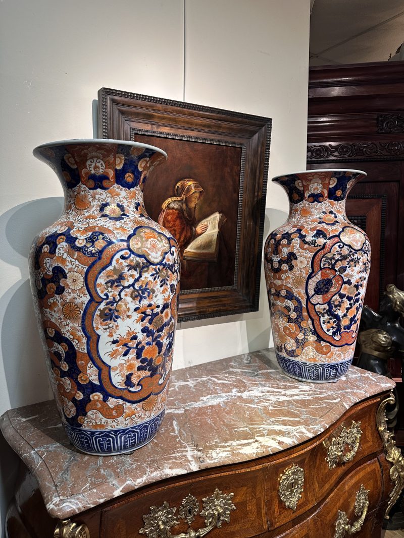 Impressive pair of japanese Imari vases, 19th century