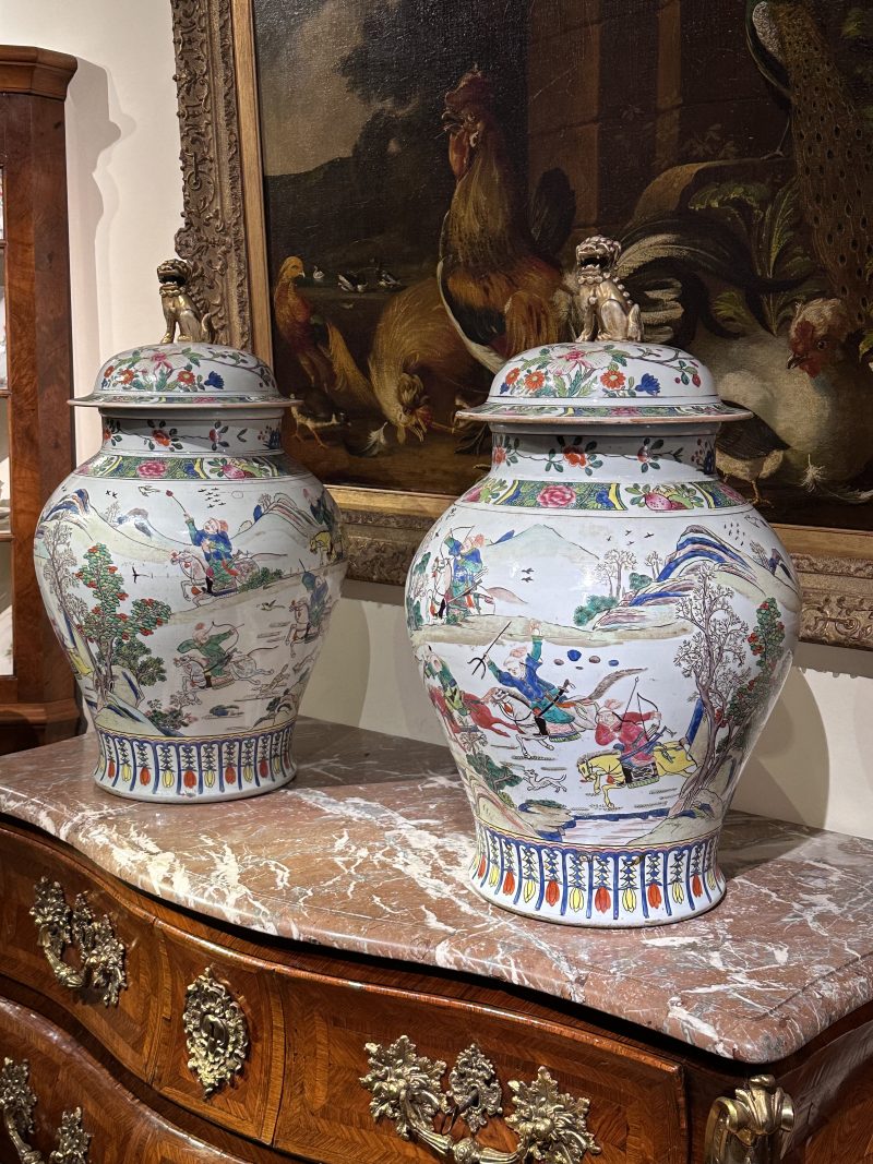 Large pair of famille verte jars and covers, 19th century