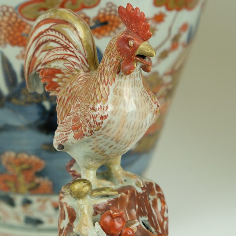 Pair 18th century japanese Imari cockerel vases, early 18th century - detail 3
