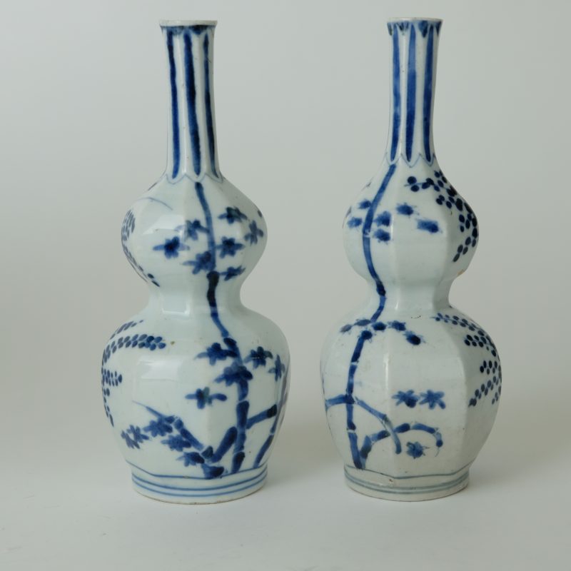 Pair japanese Arita double gourd hexagonal vases edo 18th Century, edo periode, 18th century - detail 2